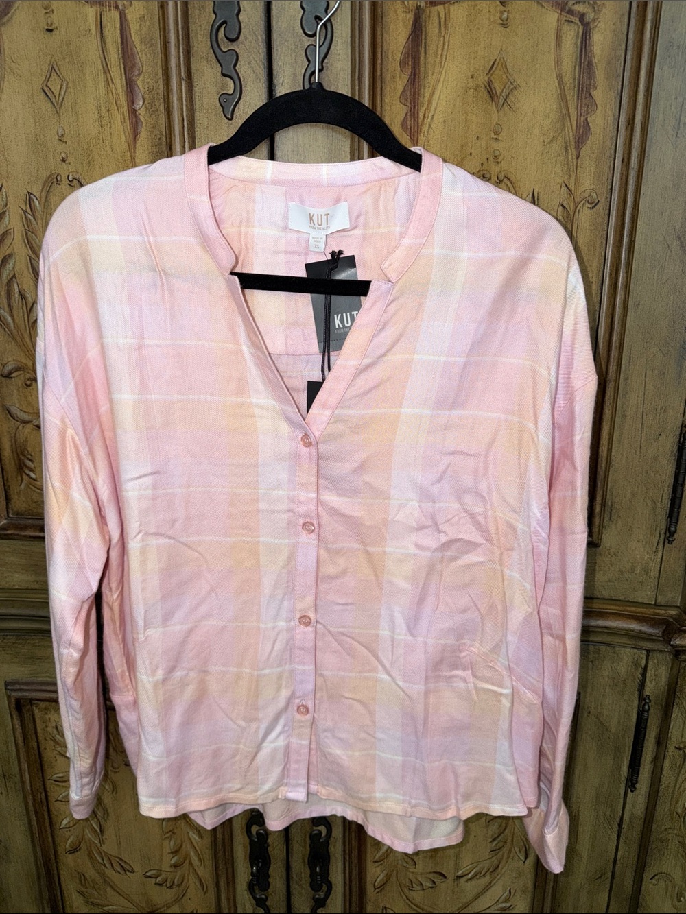 Kut from the Kloth Pastel Pink Plaid Button-Front Shirt